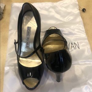 Mary Jane peep toe classic  Black patent leather